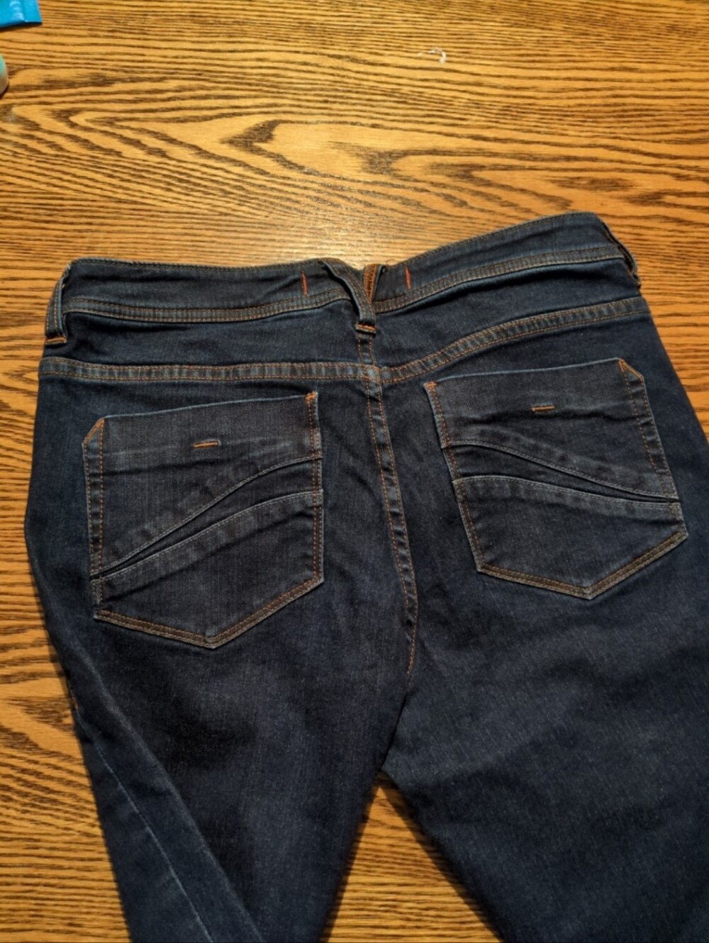 Tommy Bahama straight jeans size 6 - Picture 3 of 5
